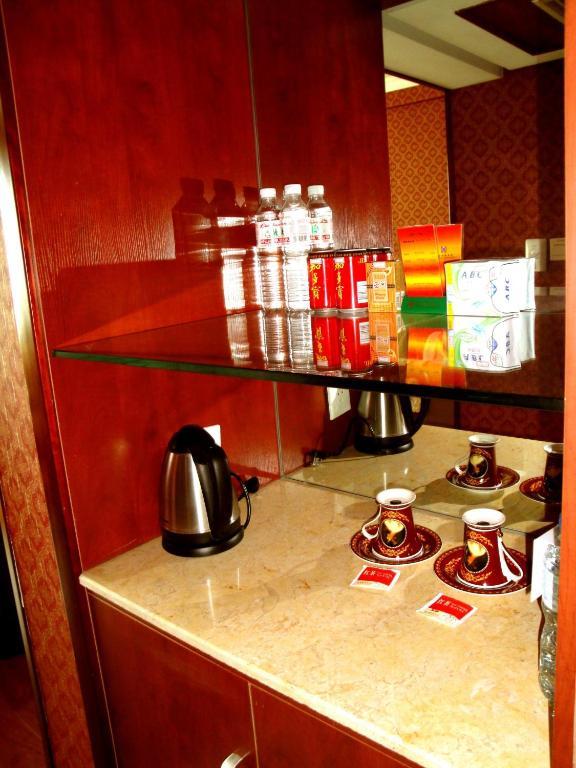 Overseas Chinese International Hotel Qingdao Quarto foto